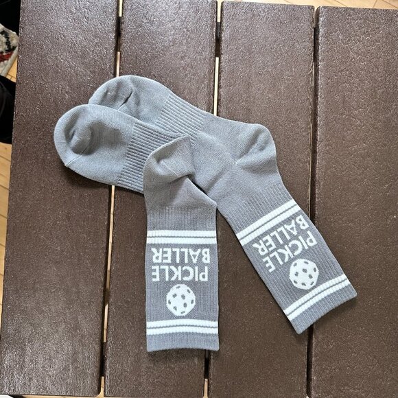 NWOT PICKLE BALLER Crew Socks Pickle Ball One Size - Picture 3 of 4